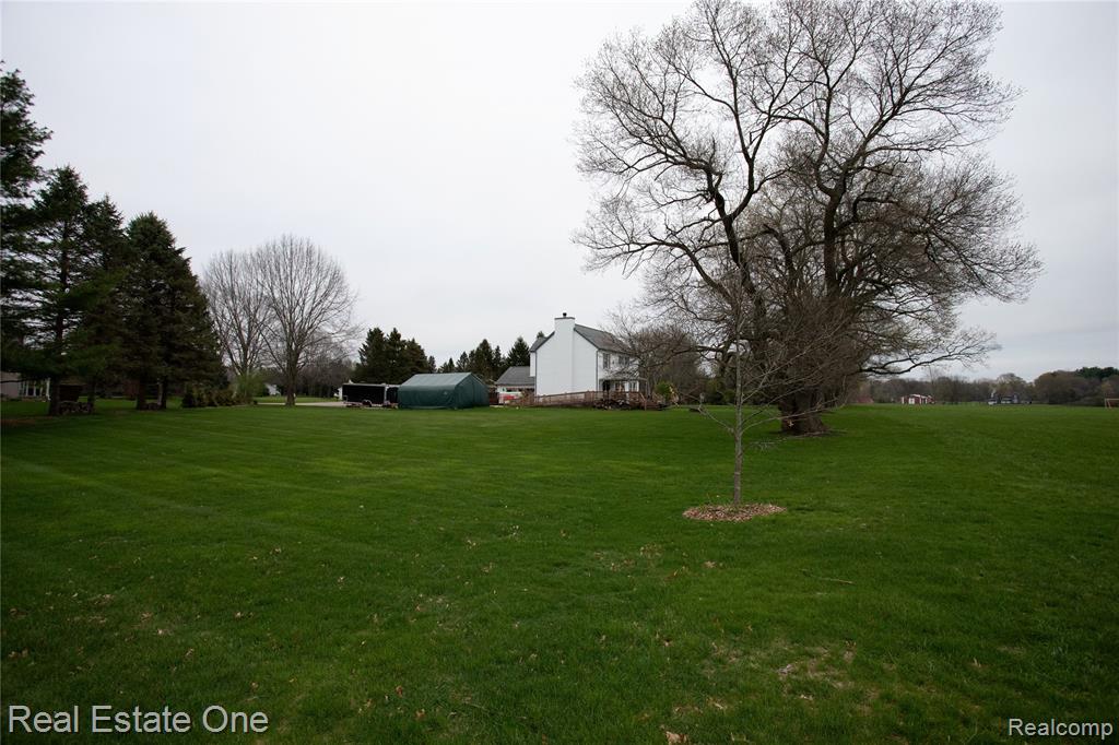 246 Nicklas Court, Oxford, MI 48371 — Photo 10