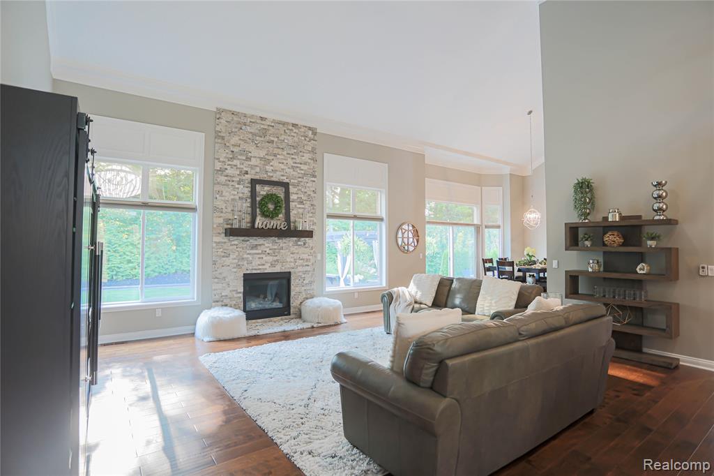 55761 Timbers Edge Drive, Shelby Twp, MI 48316 — Photo 12