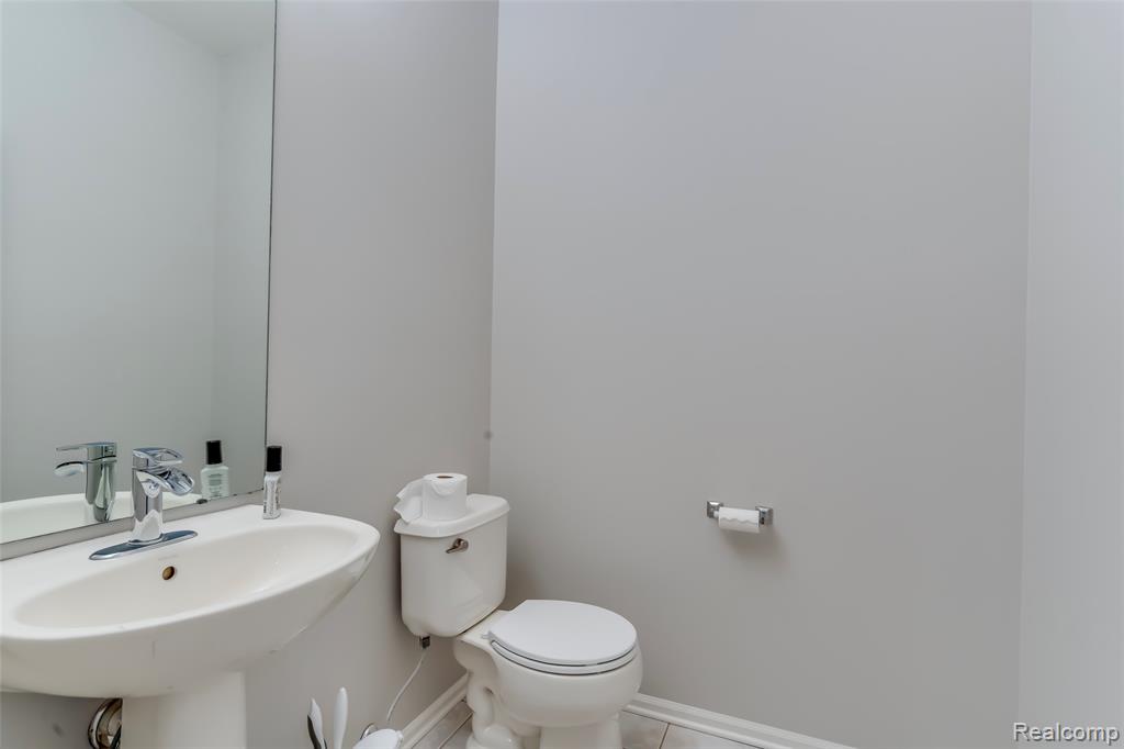 44974 Paine Drive, Novi, MI 48377 — Photo 12