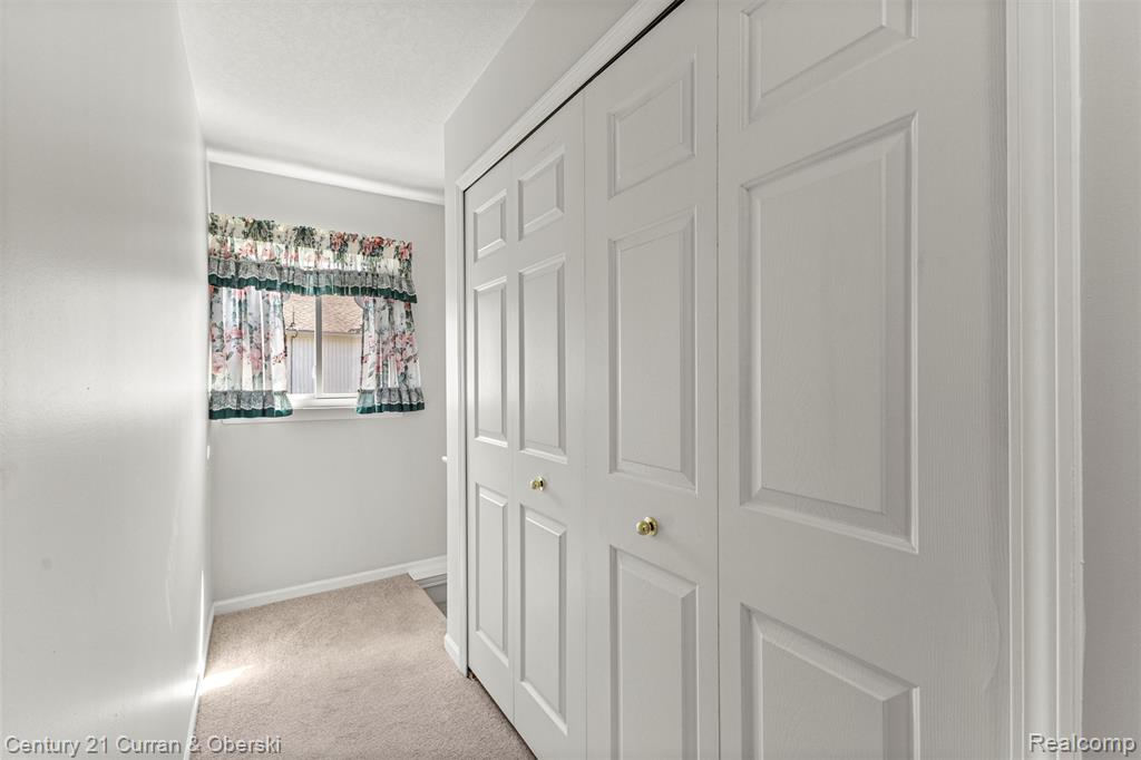 23311 Redman Court, 35, Trenton, MI 48183 — Photo 12