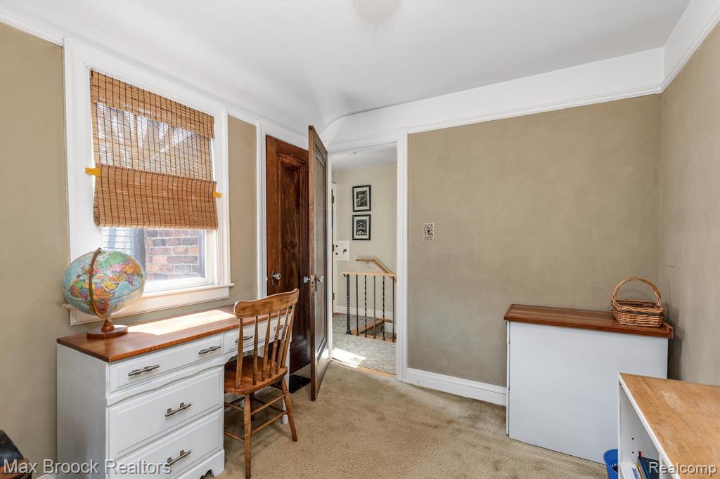 831 W OAKRIDGE Street, Ferndale, MI 48220 — Photo 27