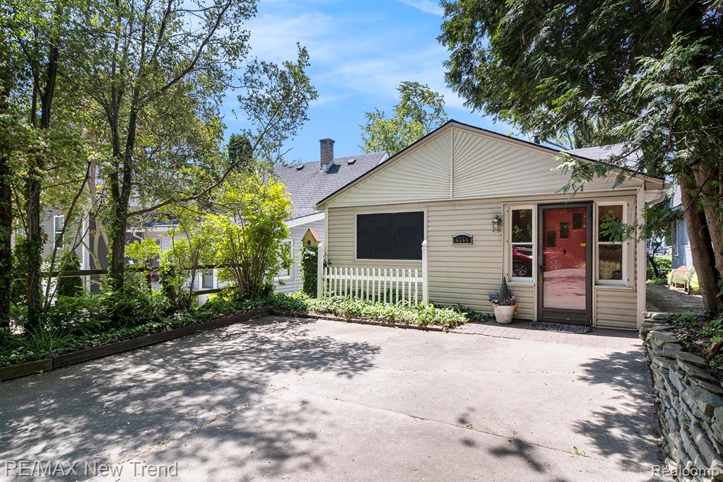 4044 Fieldview Avenue, West Bloomfield, MI 48324 — Photo 3