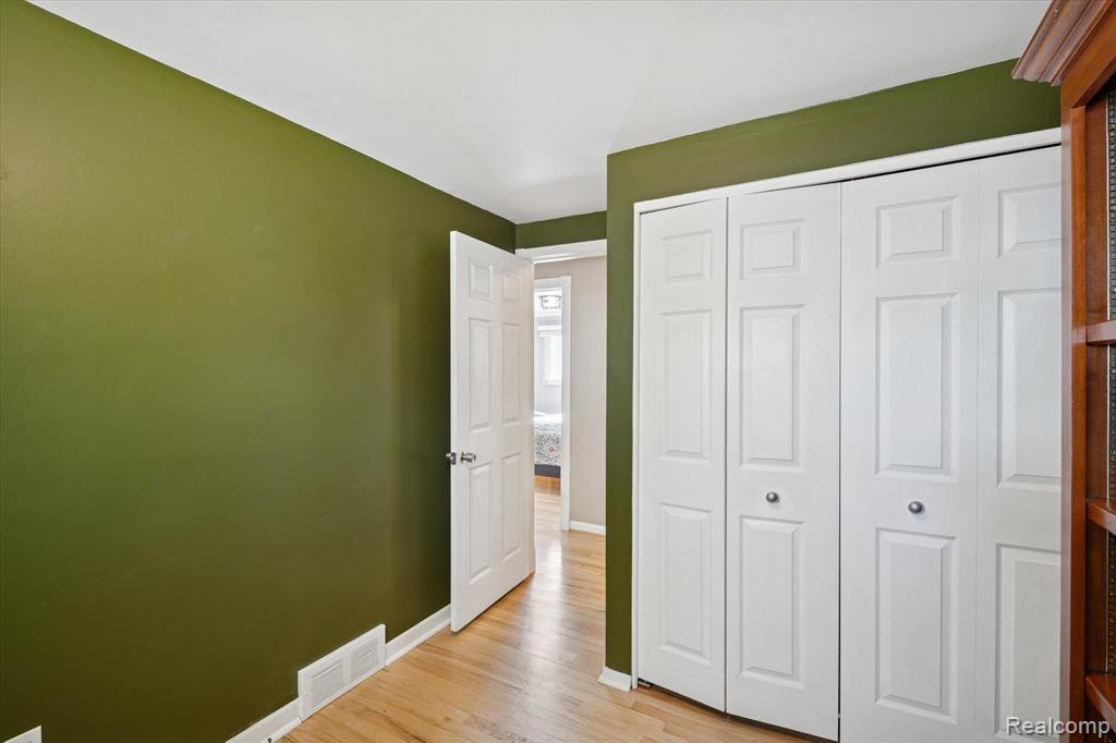 496 Langley Boulevard, Clawson, MI — Photo 21