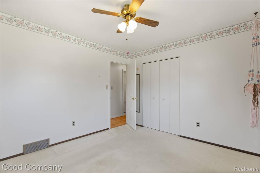 48164 MALLARD Drive, Chesterfield, MI 48047 — Photo 17
