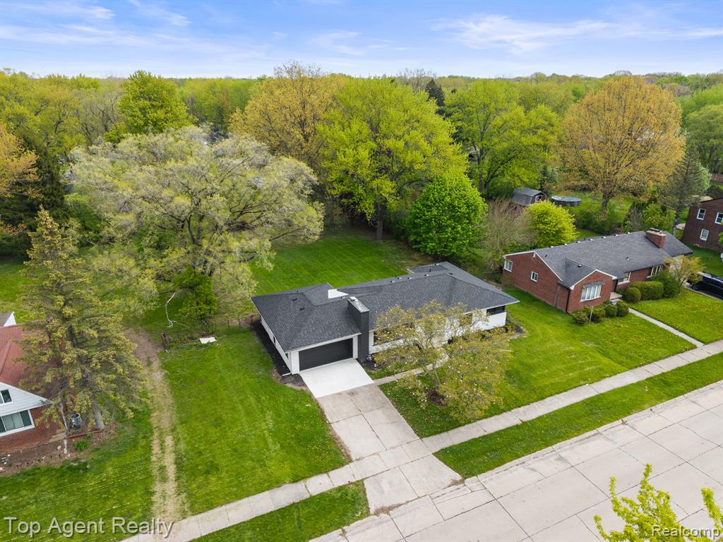 19771 Old Homestead Drive, Harper Woods, MI 48225 — Photo 42