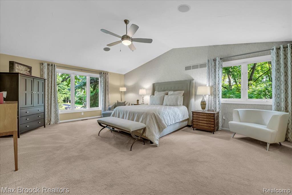 7015 Scenic Ridge Drive, Clarkston, MI — Photo 27