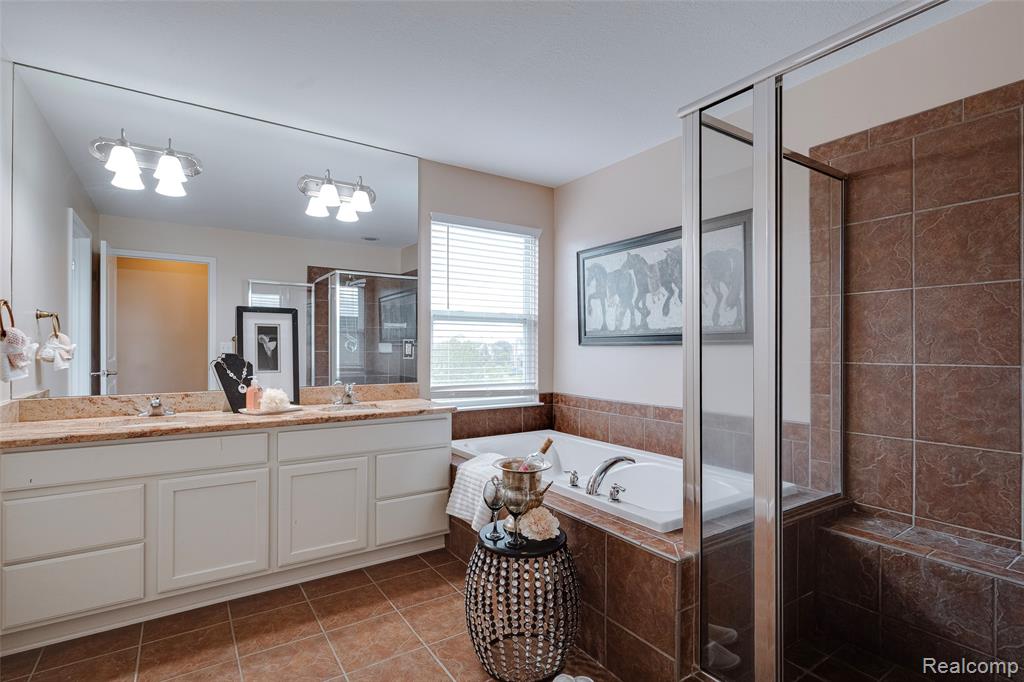 51921 Red Cedar ct, South Lyon, MI 48178 — Photo 49