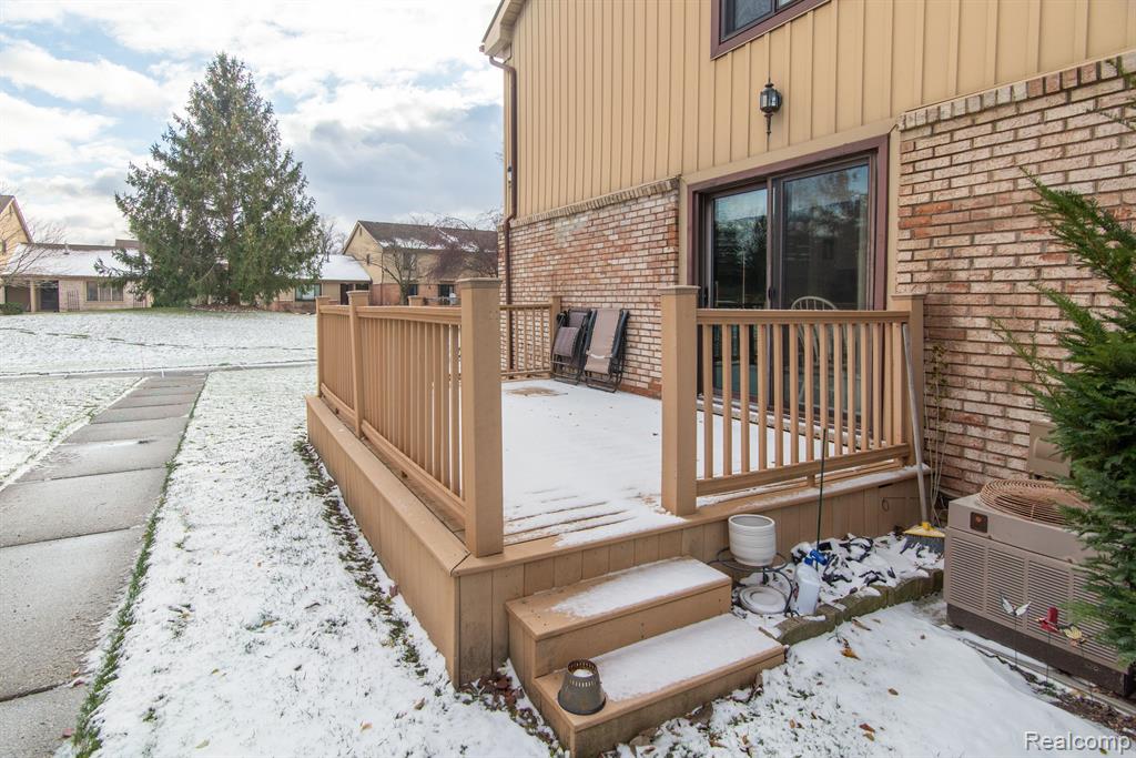 41696 BEDFORD Drive, Canton, MI 48187 — Photo 21