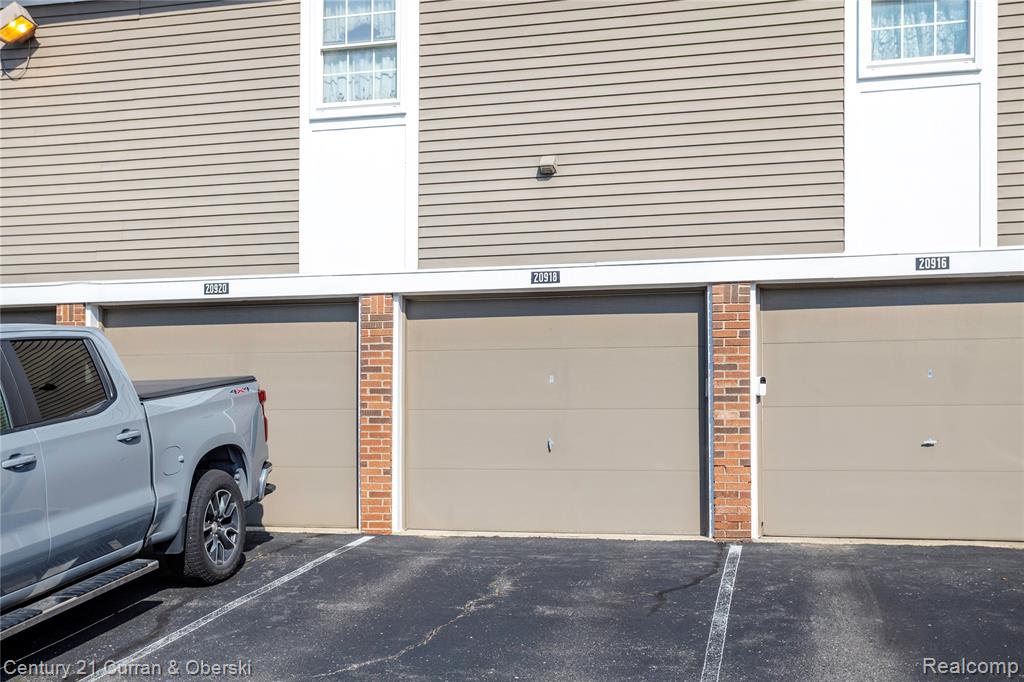 20918 W Glen Haven Circle, Novi, MI 48167 — Photo 37