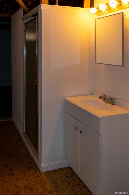 629 N VERMONT Avenue, Royal Oak, MI 48067 — Photo 22