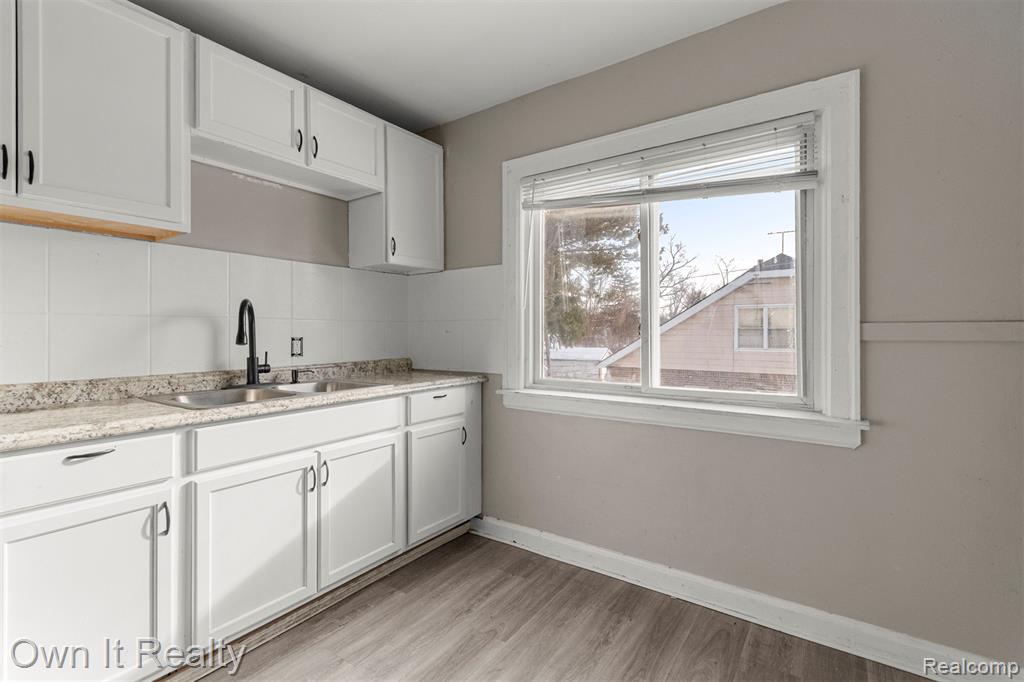 15766 Hartwell Street, Detroit, MI 48227 — Photo 28