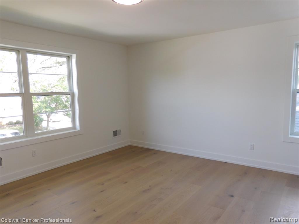 4247 Hampton Boulevard, Royal Oak, MI 48073 — Photo 42