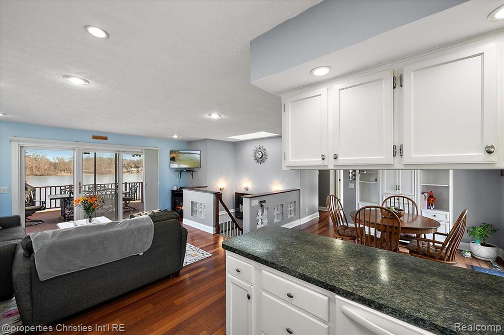 5832 Glen Echo Drive, Howell, MI 48843 — Photo 28