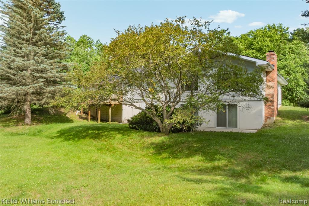2344 Rochester Road, Leonard, MI 48367 — Photo 2
