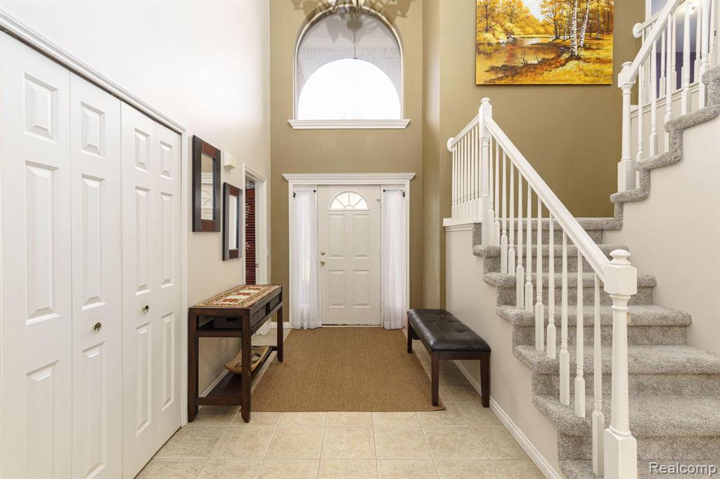 230 E Elizabeth Street, Lake Orion, MI 48362 — Photo 12