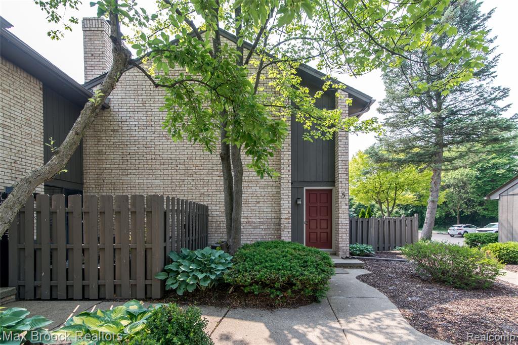 41350 Woodward Avenue, Bloomfield Hills, MI 48304 — Photo 57