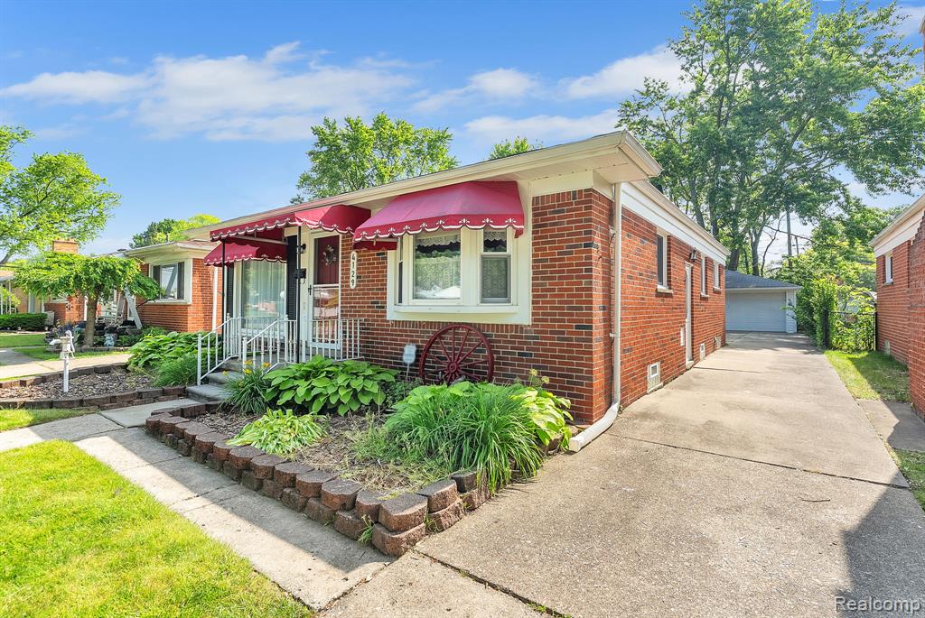 4129 Vassar Street, Dearborn Heights, MI 48125 — Photo 4