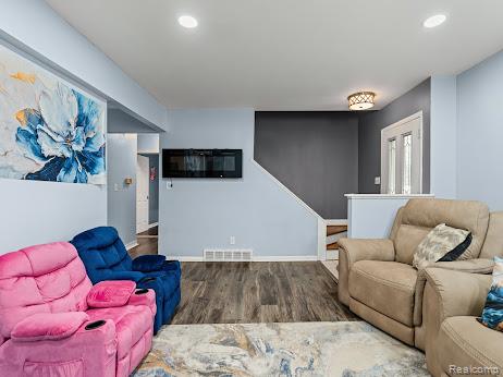 2496 Ketzler Dr, Flint, MI 48507 — Photo 17