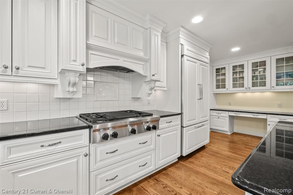 46141 Pickford Street, Northville, MI 48168 — Photo 2