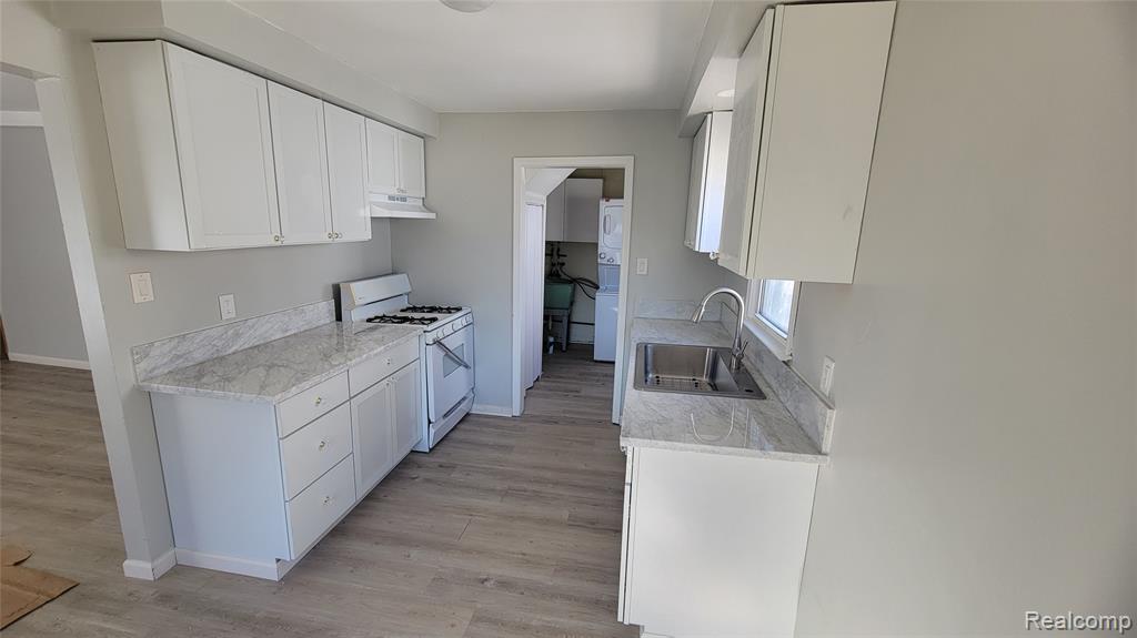 4251 Dolores Avenue, Warren, MI 48091 — Photo 2