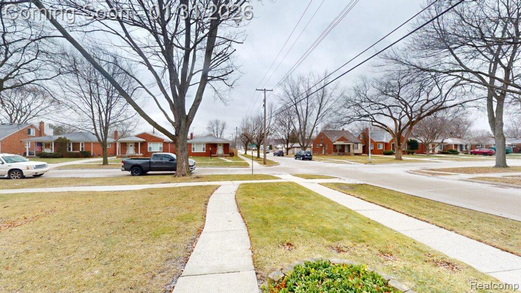 20201 Lochmoor Street, Harper Woods, MI 48225 — Photo 3