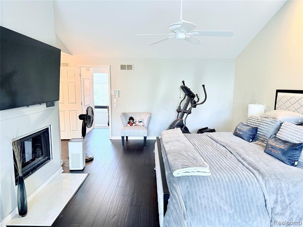 7288 Simsbury Dr. Drive, 24, West Bloomfield, MI — Photo 38