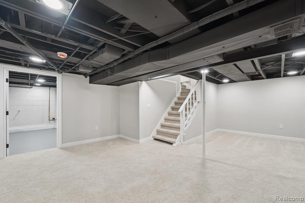 921 N EDGEWORTH Avenue, Royal Oak, MI 48067 — Photo 29