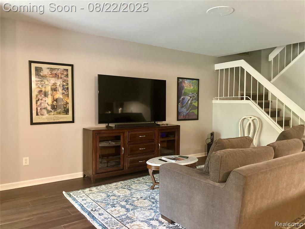 1545 S Hill Boulevard, Bloomfield Hills, MI 48304 — Photo 4