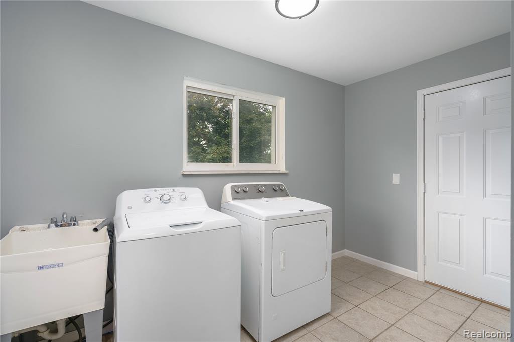 4566 Clyde Road, Howell, MI 48855 — Photo 52