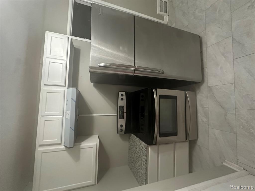 20065 Southfield Road - Photo 3
