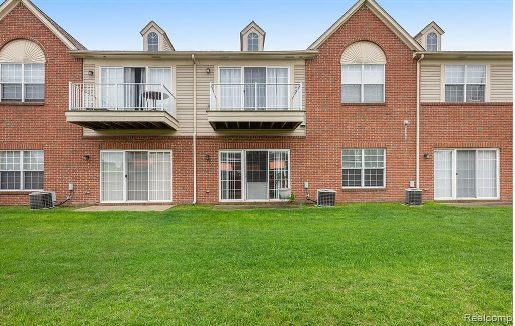 43450 Pendleton Circle, Sterling Heights, MI 48313 — Photo 27