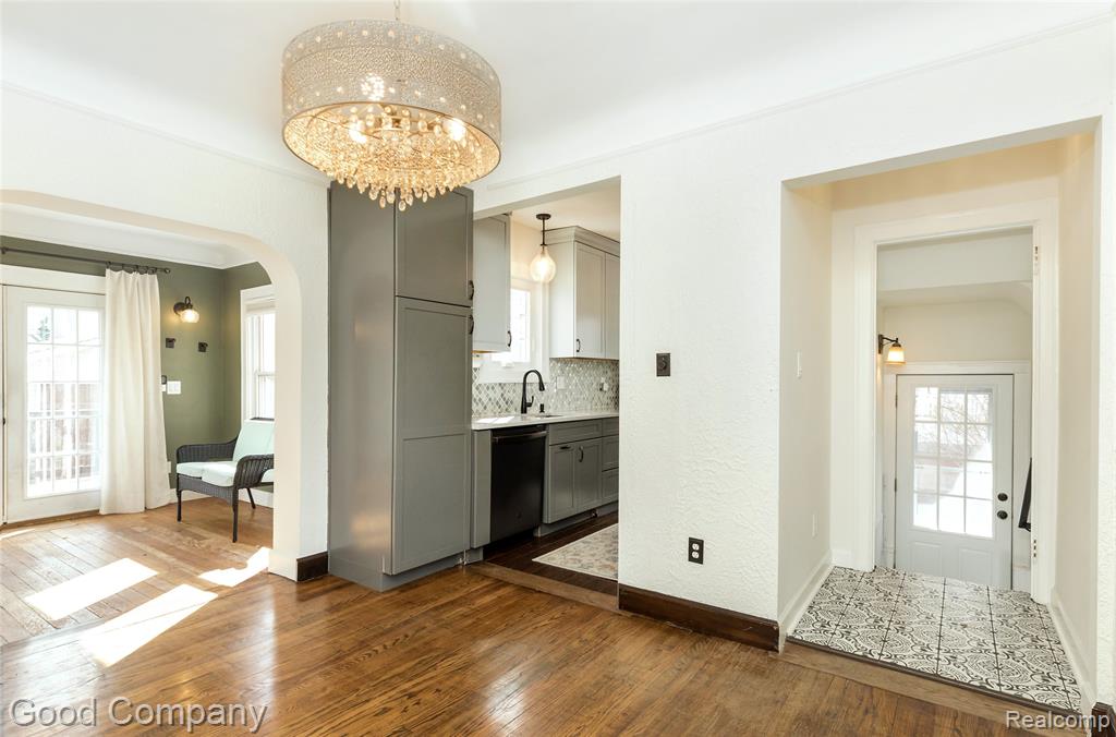 717 W 12 Mile Road, Royal Oak, MI 48073 — Photo 29