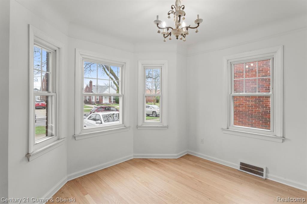 6535 ORCHARD Avenue, Dearborn, MI 48126 — Photo 7