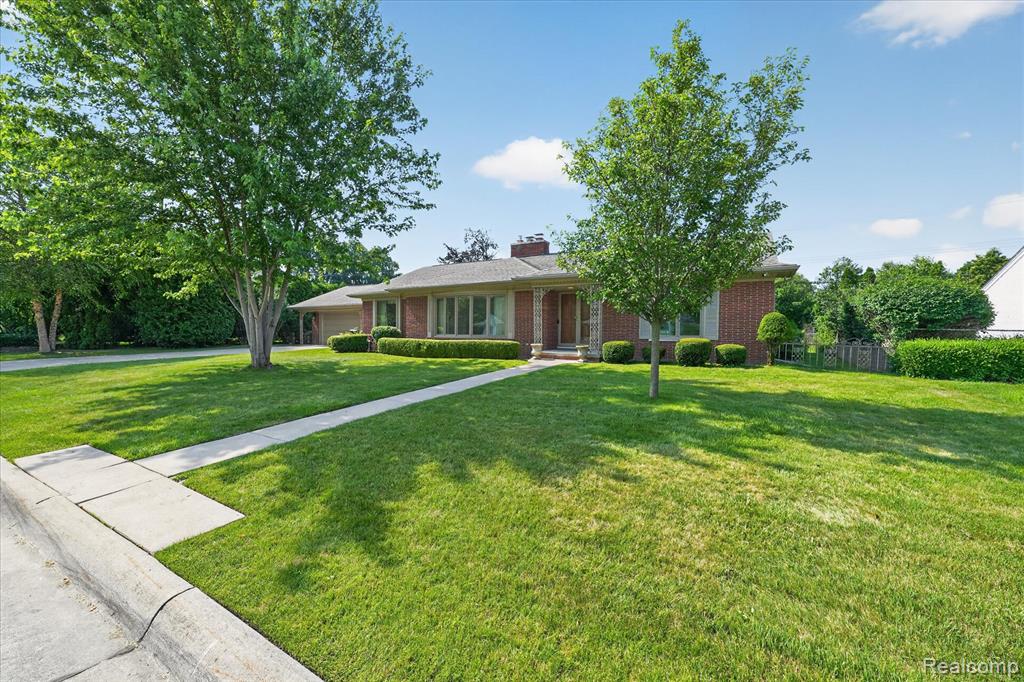 3 Shorecrest Circle, Grosse Pointe, MI 48236 — Photo 4