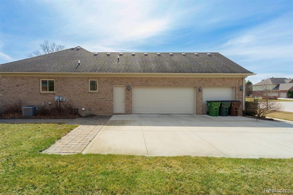 51112 MERRY Lane, Shelby Twp, MI 48316 — Photo 5