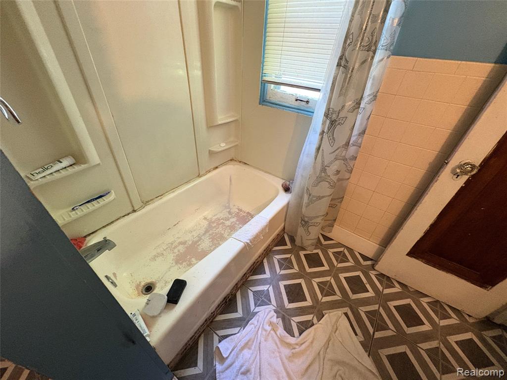 815 Buffalo Street, Lansing, MI 48915 — Photo 15