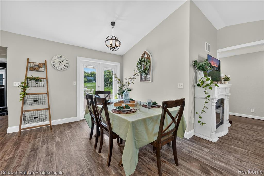 43 Hartley Street, Lapeer, MI 48446 — Photo 14