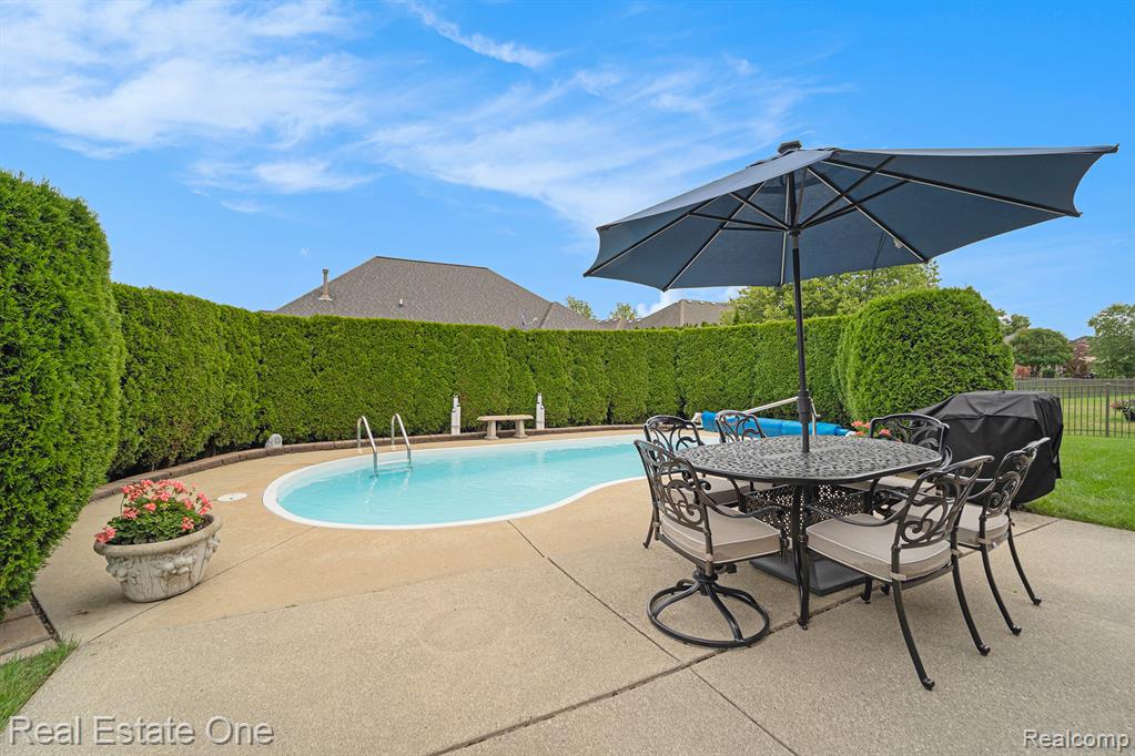 54448 Verona Park Drive, Macomb, MI 48042 — Photo 38