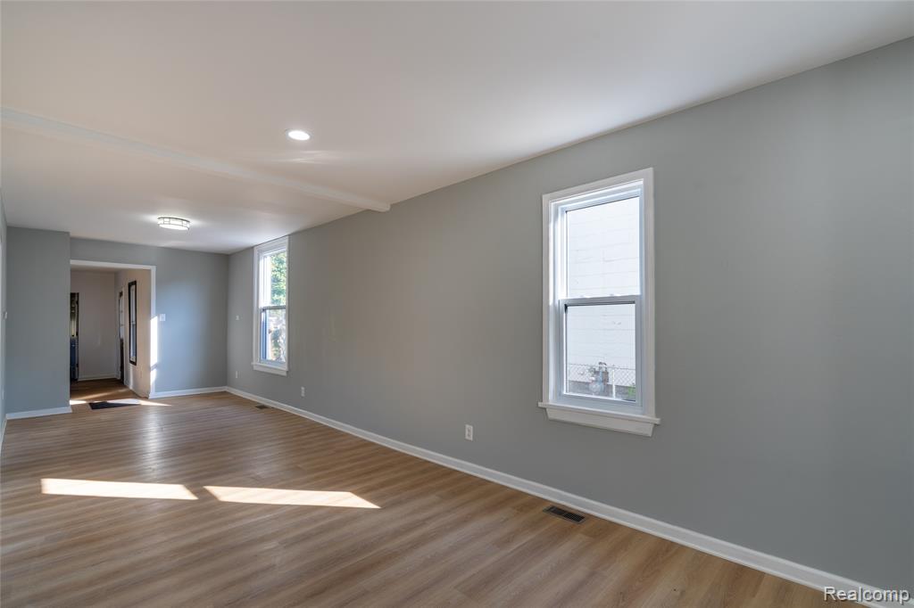 822 Saint Clair Street, Port Huron, MI 48060 — Photo 9