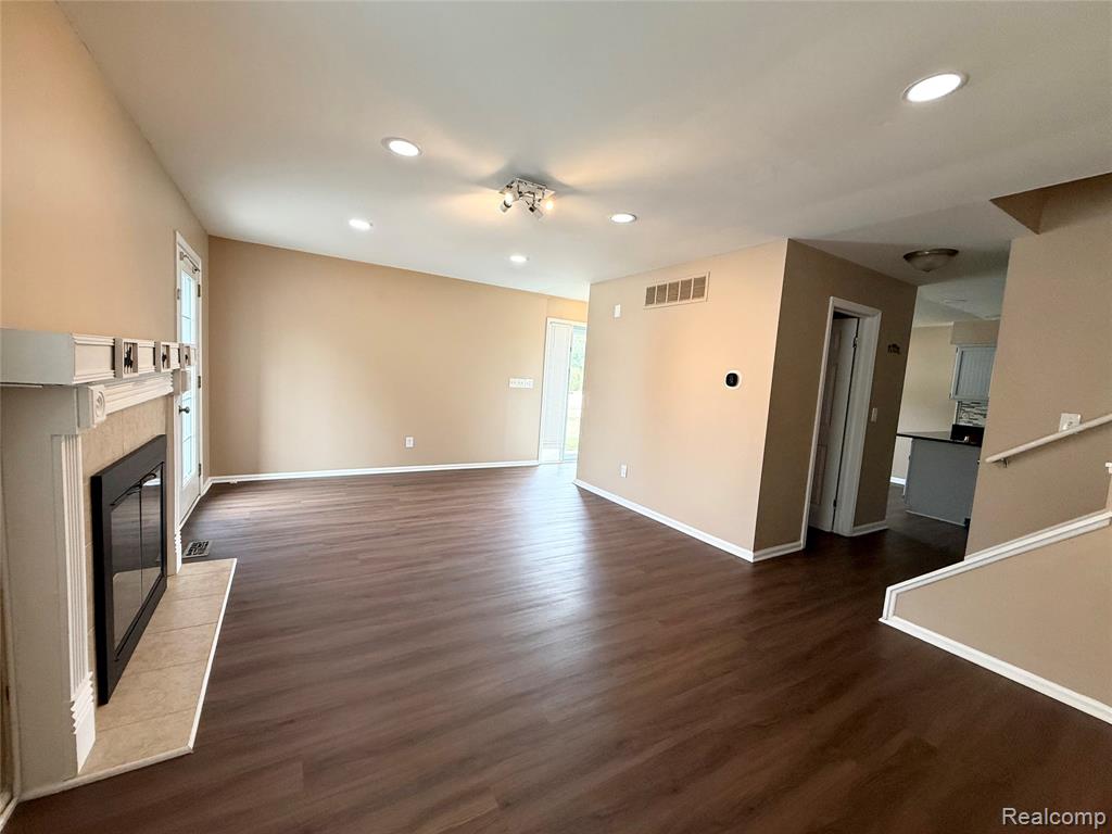 41729 Broquet Drive, Novi, MI 48167 — Photo 5