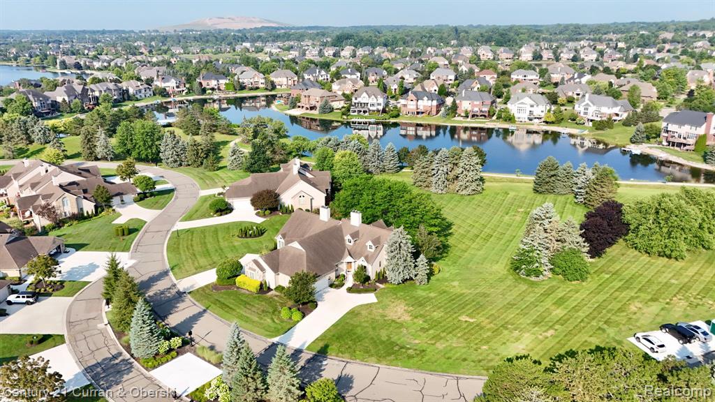 18215 Blue Heron Drive W, Northville, MI 48168 — Photo 50