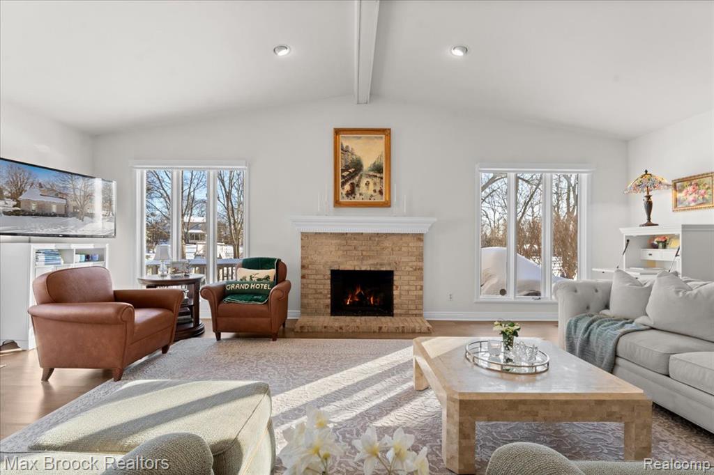 412 Shellbourne Drive, Rochester Hills, MI 48309 — Photo 15