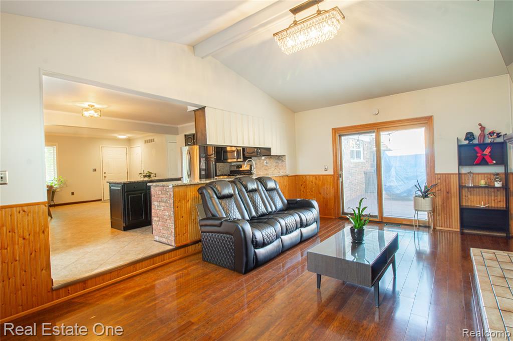 4300 Connie Drive, Sterling Heights, MI 48310 — Photo 8
