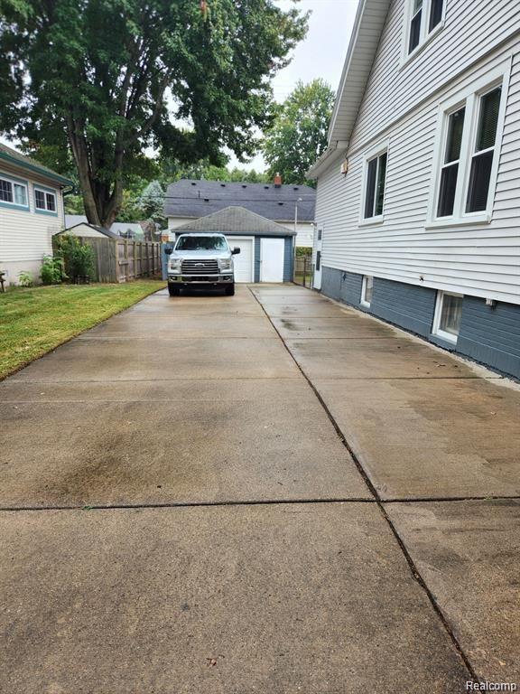 85 AHRENS Street, Mount Clemens, MI 48043 — Photo 3