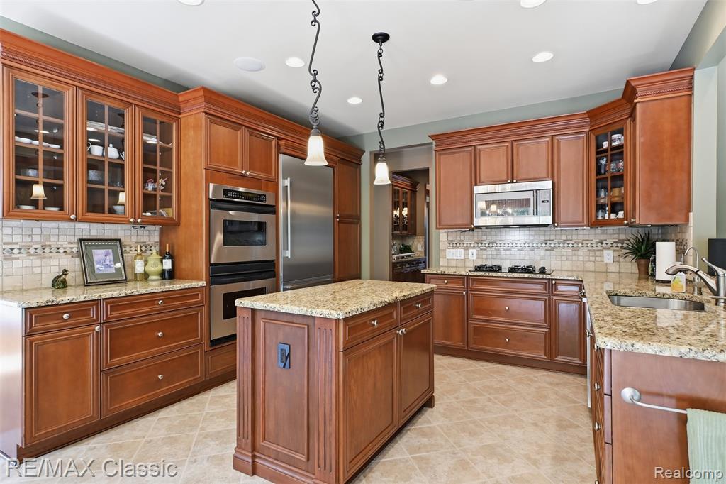 8033 Pine Ridge Court, Northville, MI 48168 — Photo 15