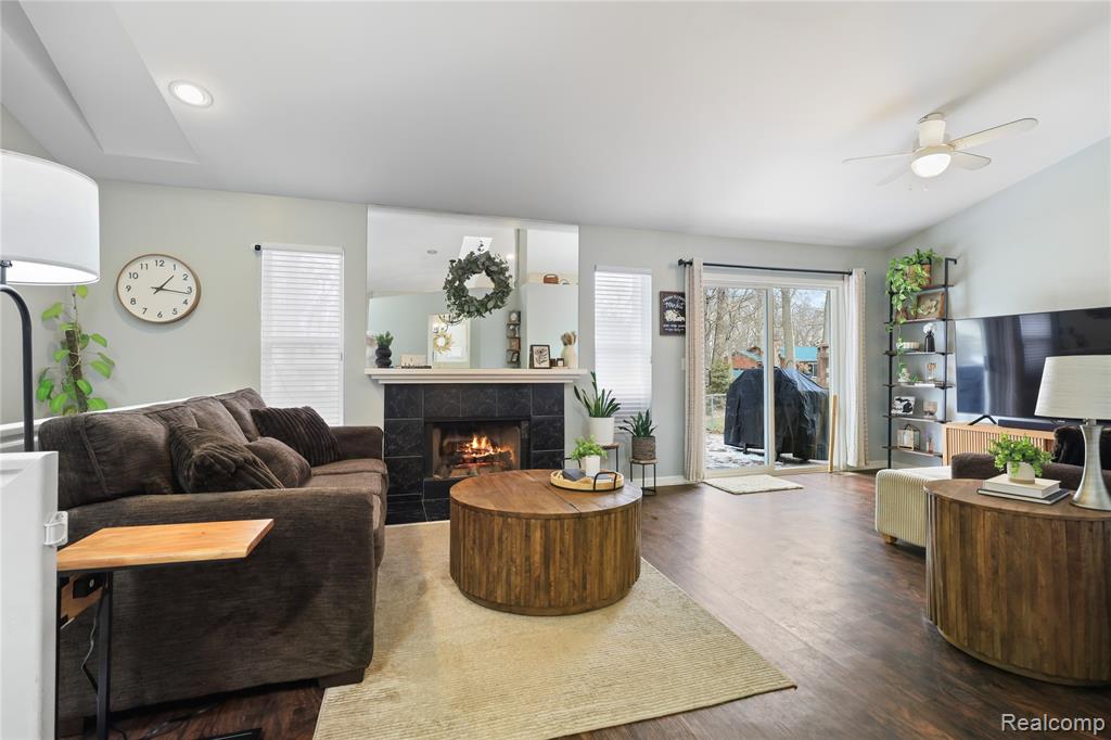 3309 Hilltop Drive, Holly, MI 48442 — Photo 5