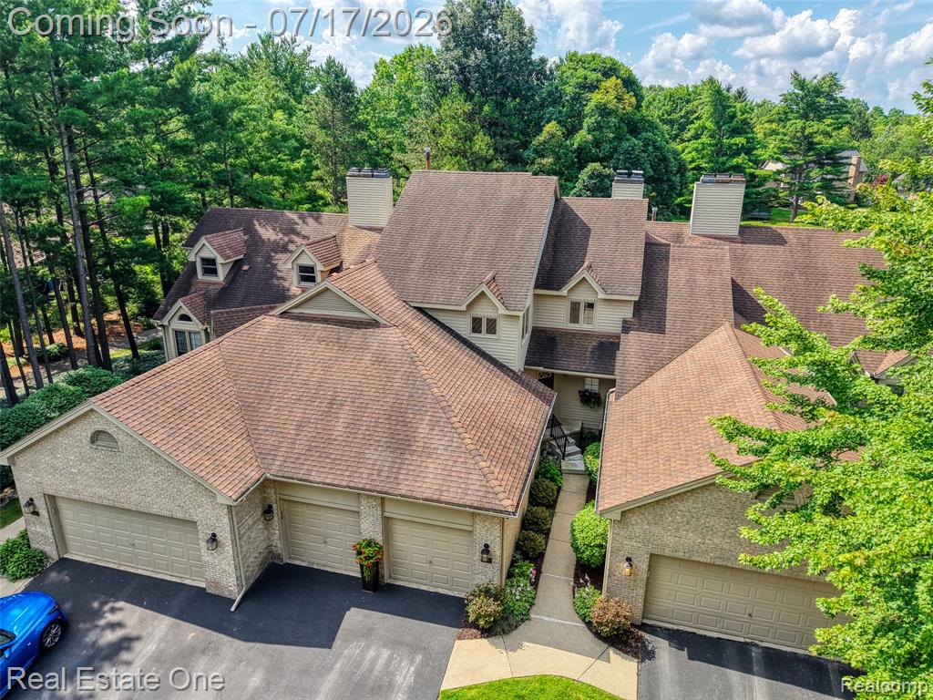 4884 Pine Eagles Court, Brighton, MI 48116 — Photo 2