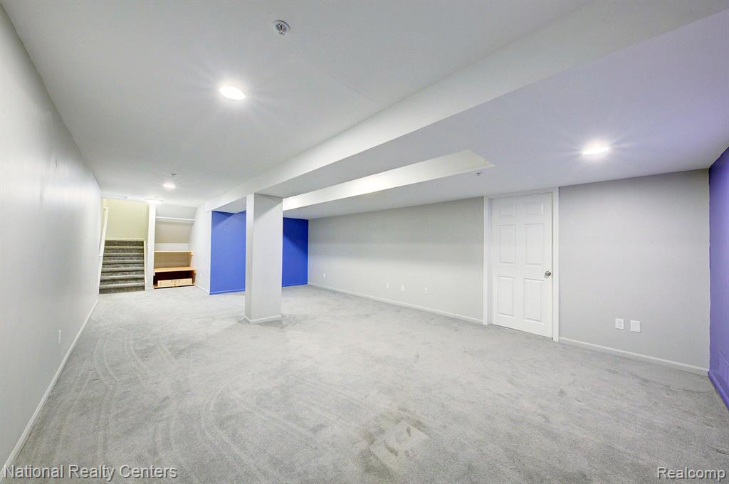 8201 ALEXA Drive, Walled Lake, MI 48390 — Photo 22