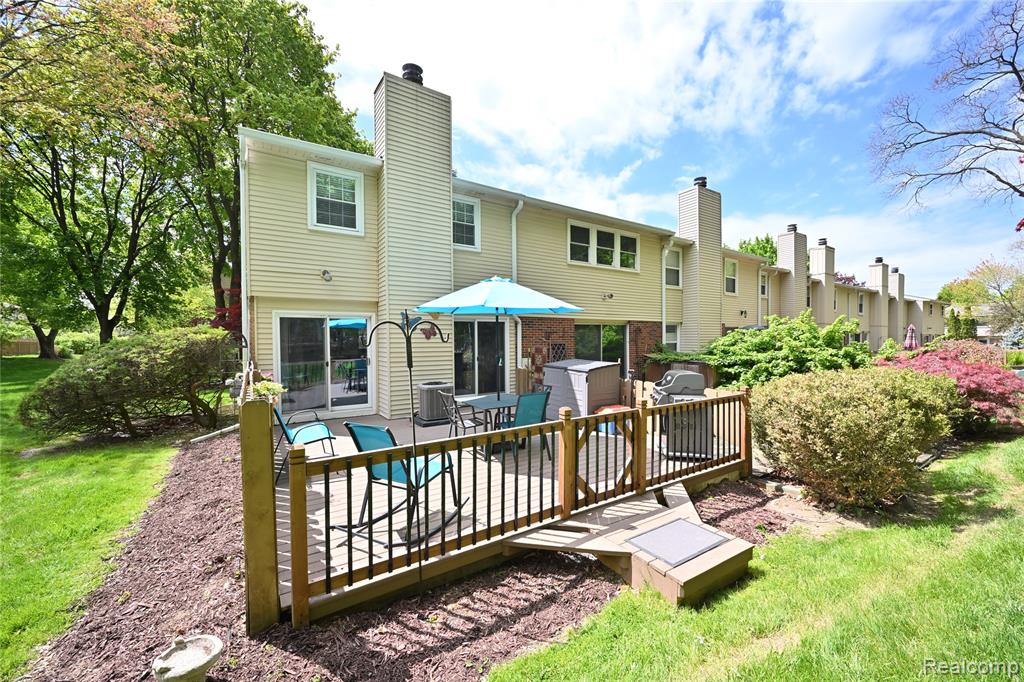 1562 Brentwood Drive, Troy, MI 48098 — Photo 29