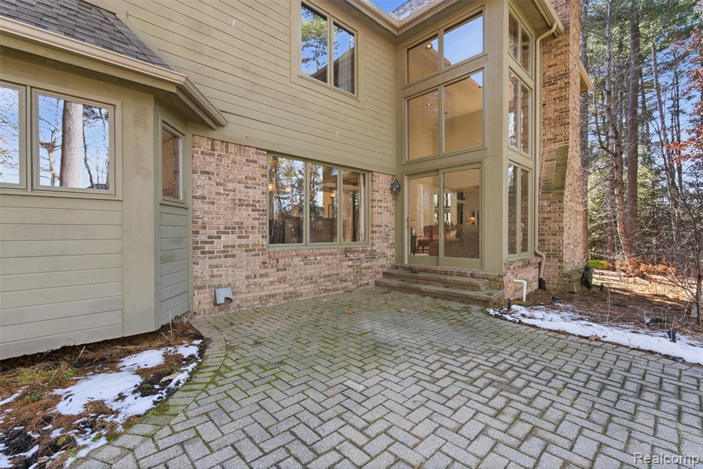 5306 Hidden Pines Court, Brighton, MI 48116 — Photo 37